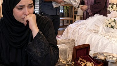 بعت دهبي والدكانه اللي فاتهالي